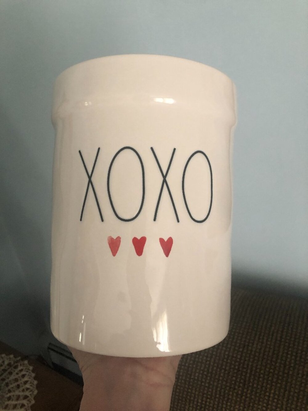 New Rae Dunn Valentine's Day Kitchen Utensil Holder XOXO w/ Hearts